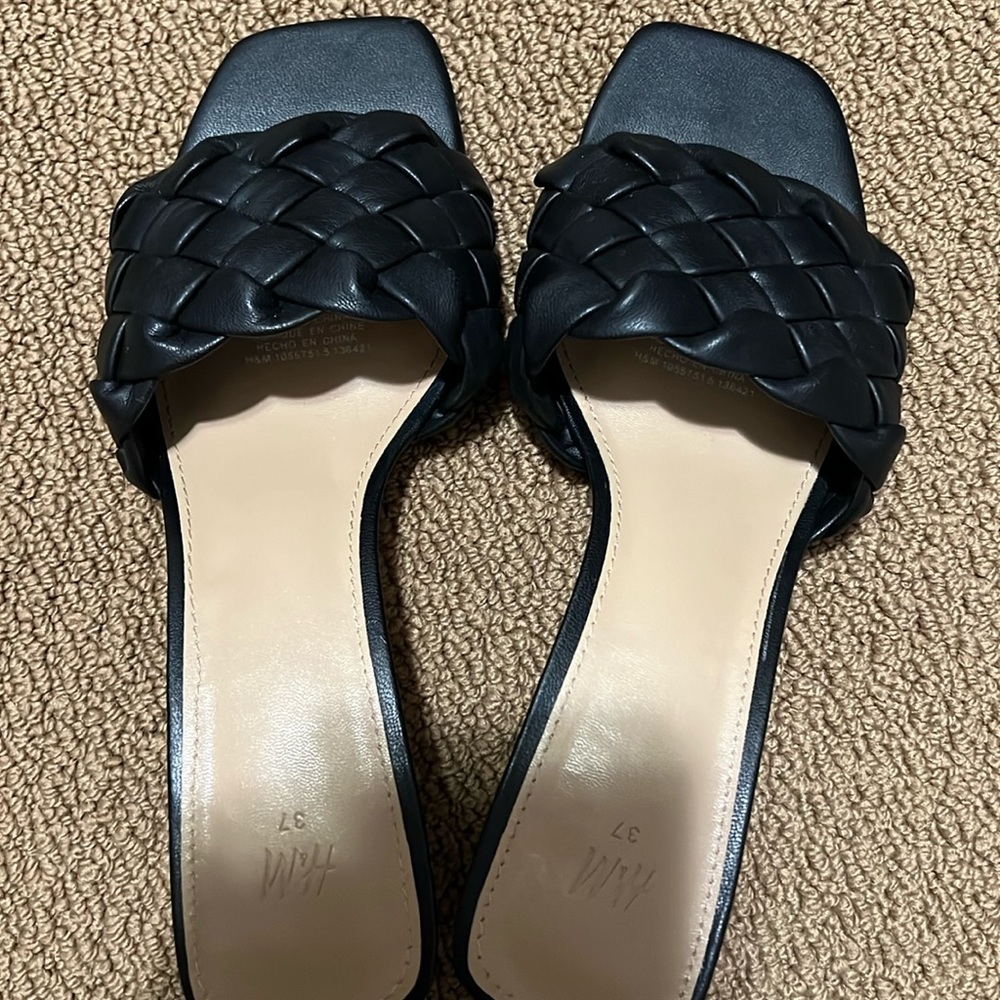 H&M kitten black heels